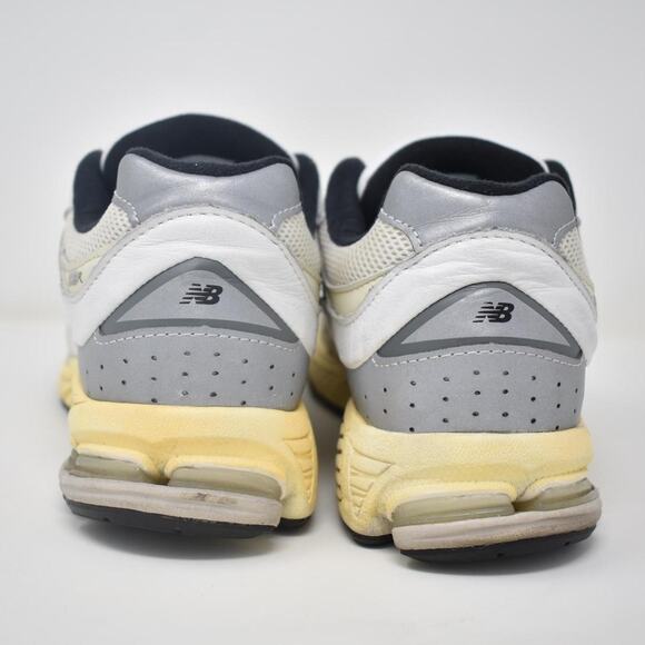 2000 New Balance 2002R thisisneverthat
